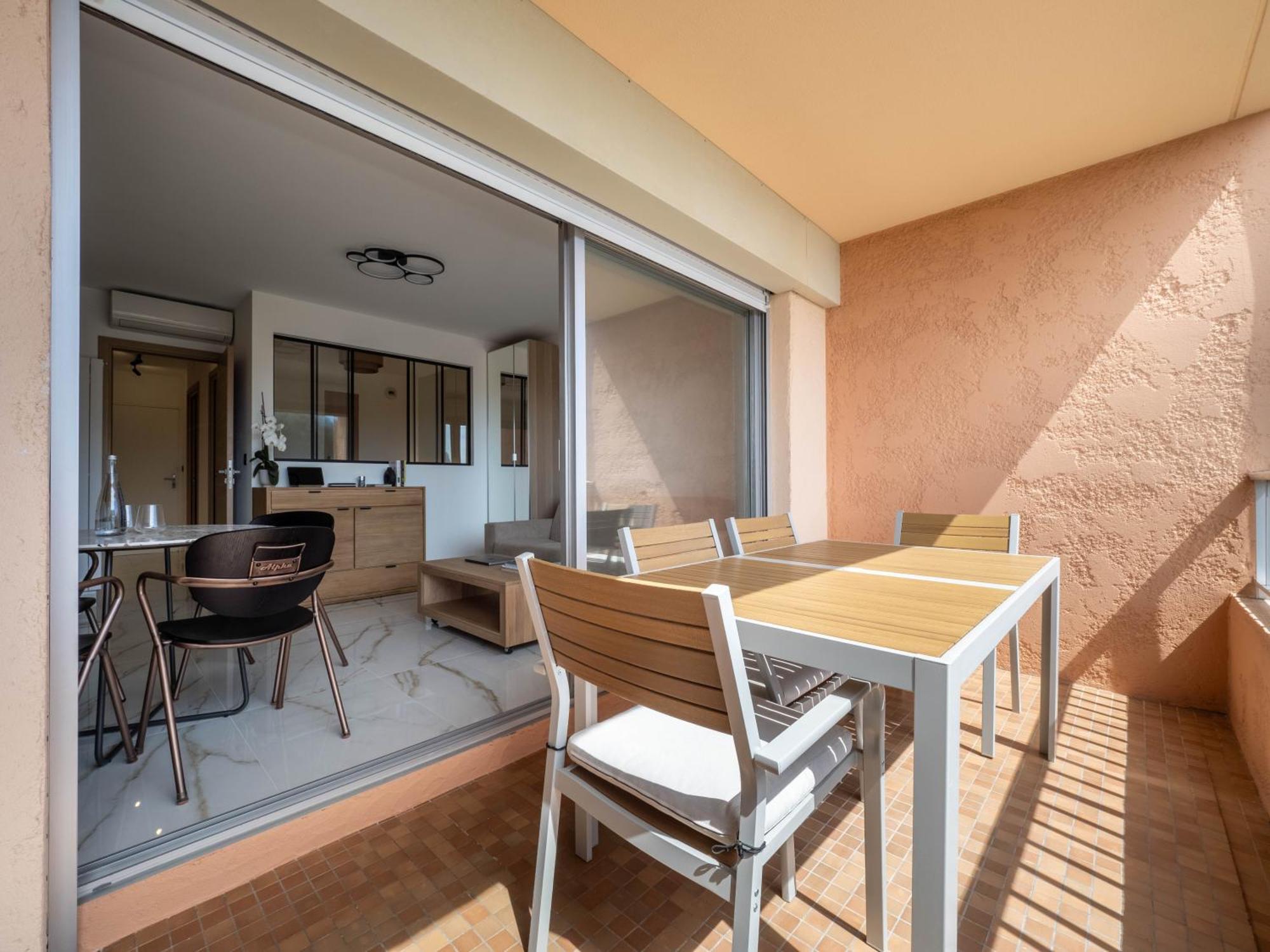 Eden Azur Aparthotel Golfe-Juan Szoba fotó